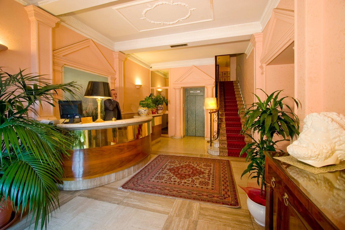 רומא Hotel Laurentia מראה חיצוני תמונה